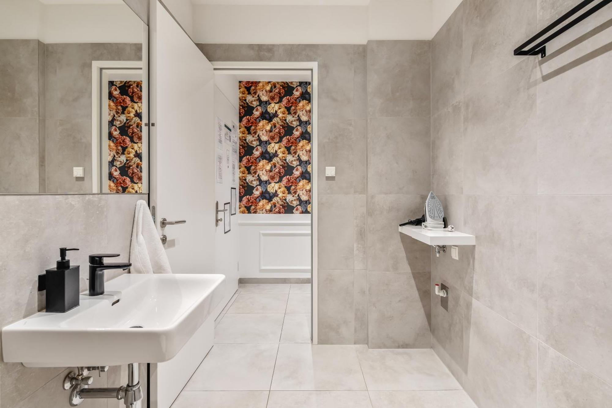 Stylish Flower Power Studio - Close To City Center & Public Transport - Ac & Wifi Viena Exterior foto
