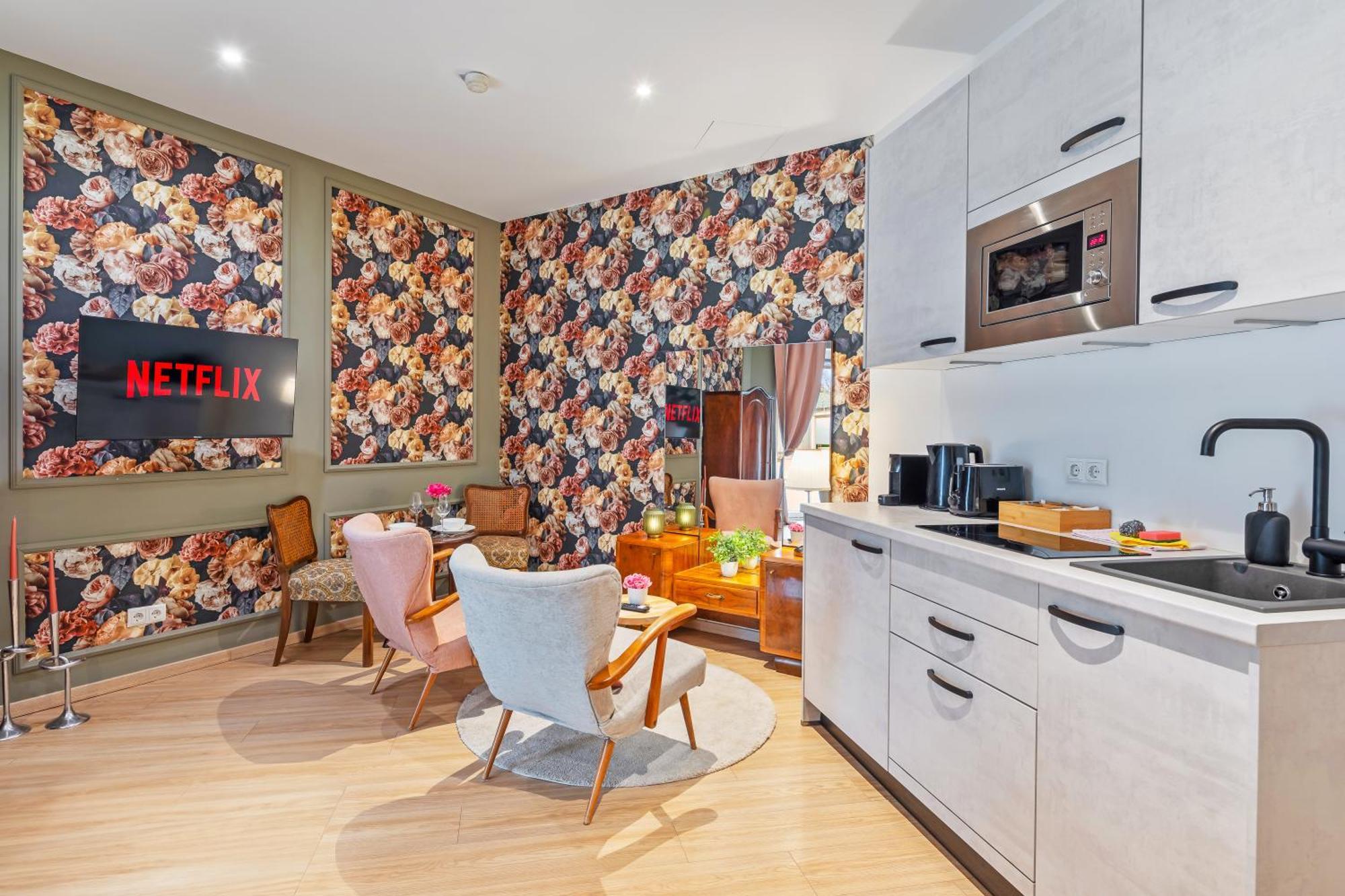 Stylish Flower Power Studio - Close To City Center & Public Transport - Ac & Wifi Viena Exterior foto